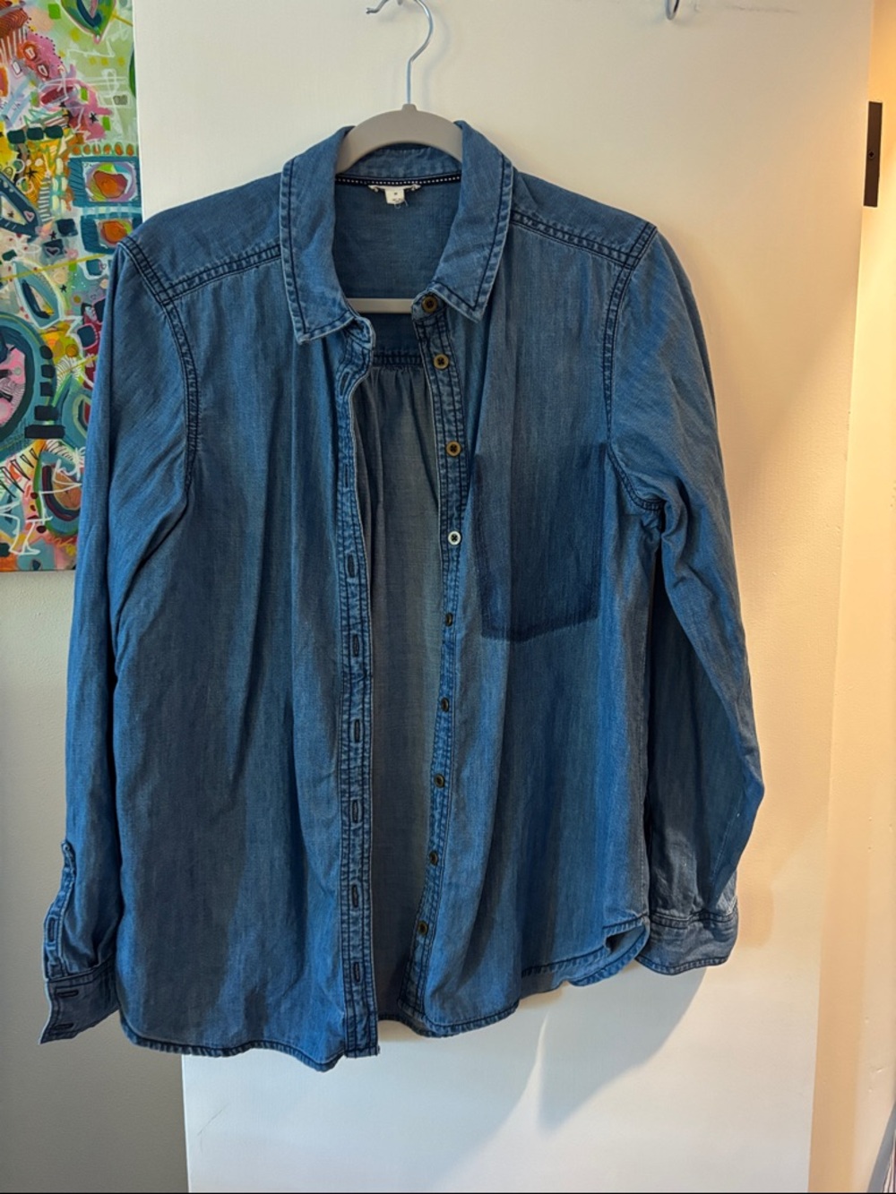Pilcro by Anthropologie Size M Light Indigo Chambray Shirt